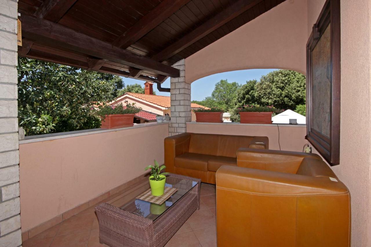 Apartment Mirna