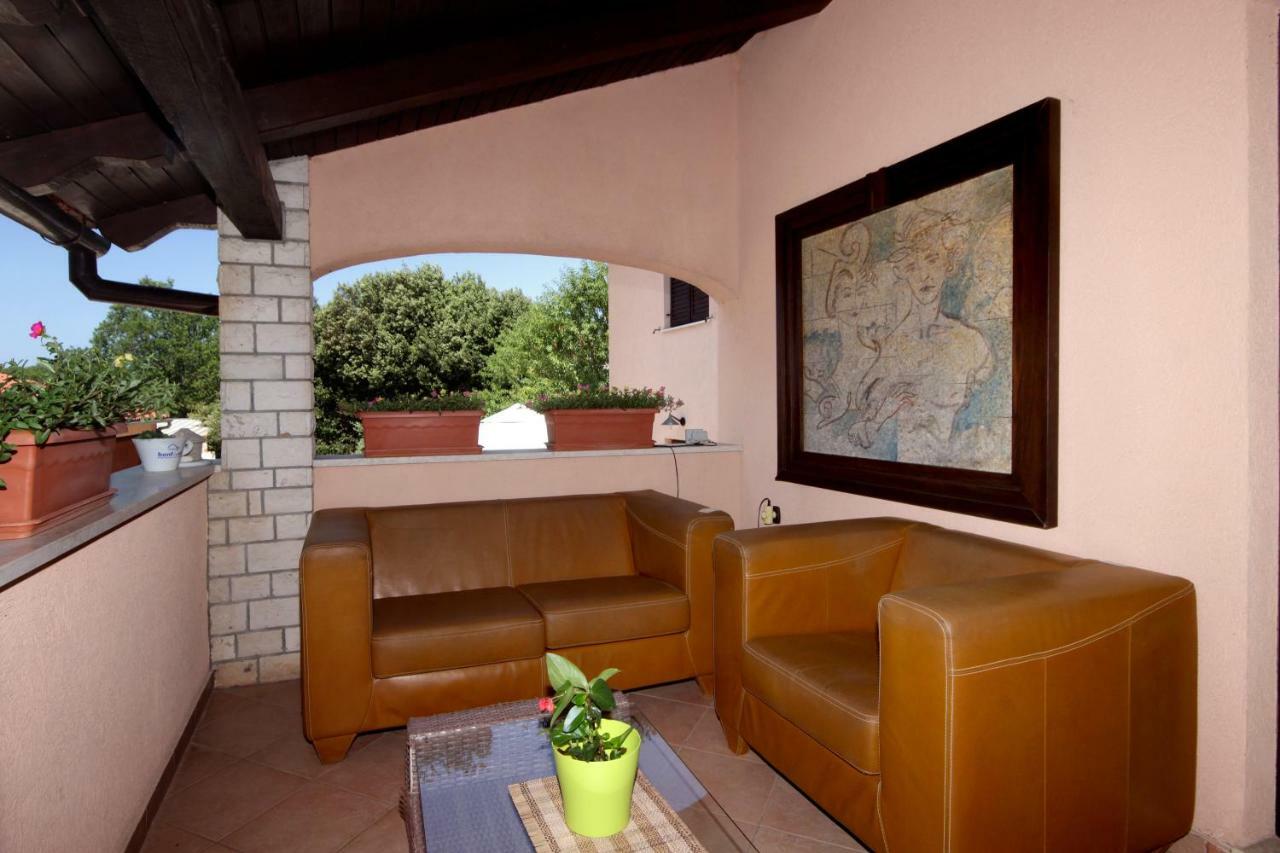Apartment Mirna *