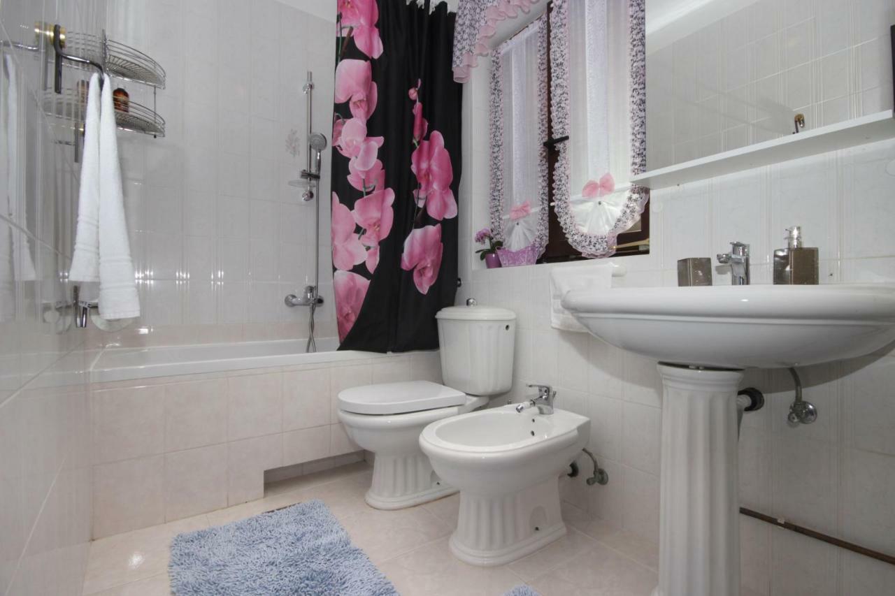 Apartment Mirna