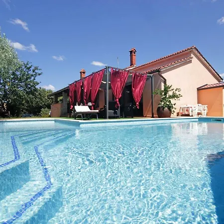 Apartments Mirna Pula Exterior photo