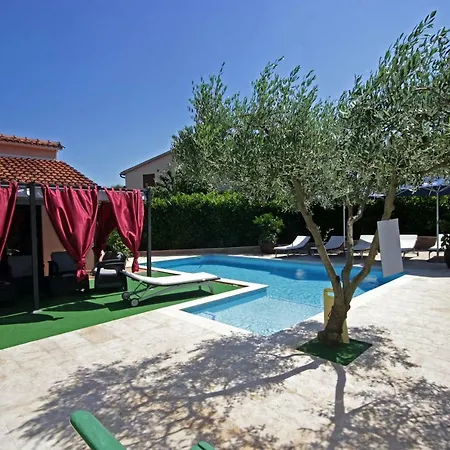 Apartments Mirna Pula Exterior photo